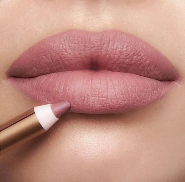 Карандаш для губ Charlotte Tilbury Collagen Lip Cheat, оттенок Pillow Talk Fair 1.2 g 77i-a90 фото