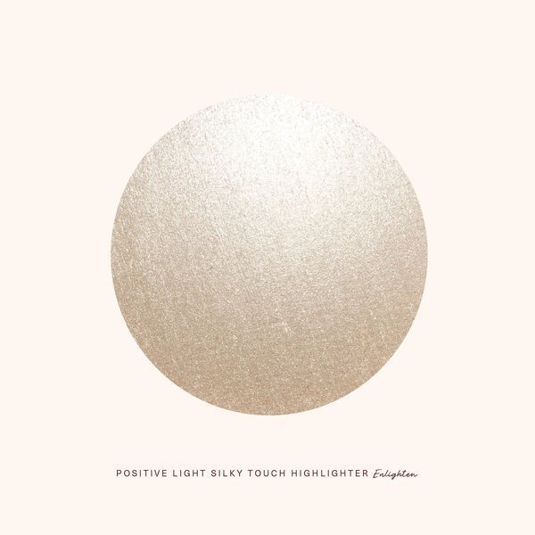 Хайлайтер Rare Beauty Positive Light Silky Touch Highlighter, оттенок Enlighten, 2.8 г 88a-i07 фото